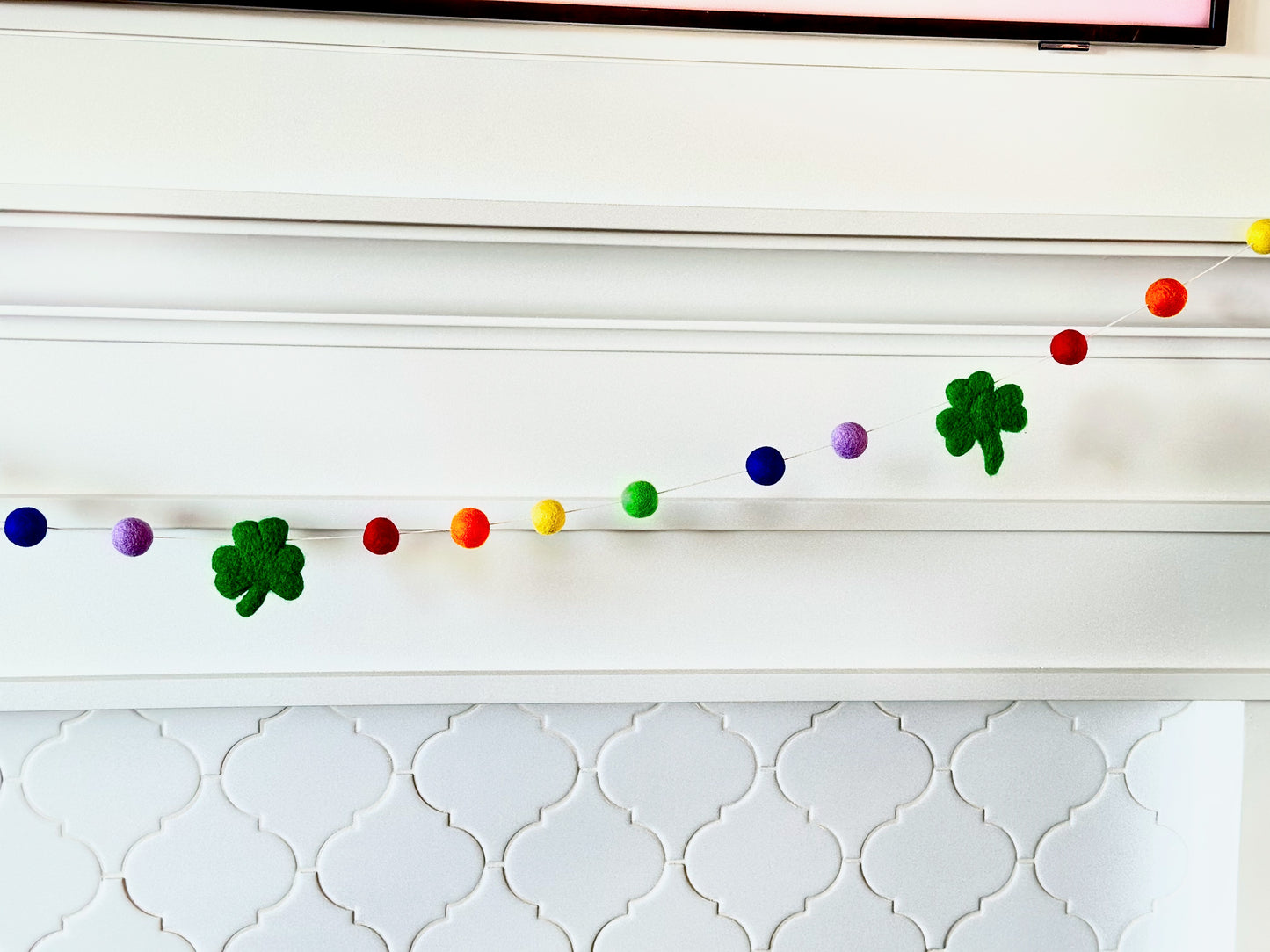 LUCKY FELT BALL GARLAND