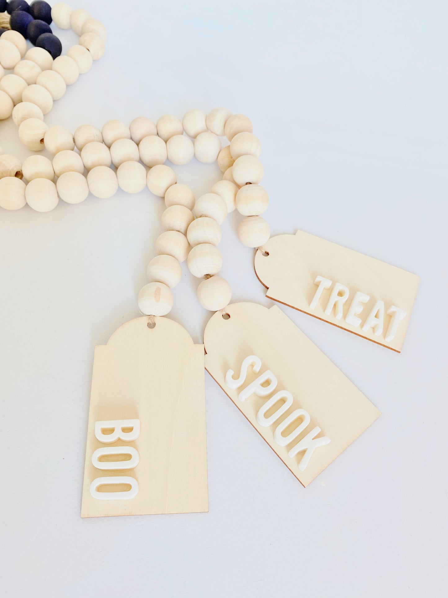 FALL & HALLOWEEN WOOD BEADS & TAG