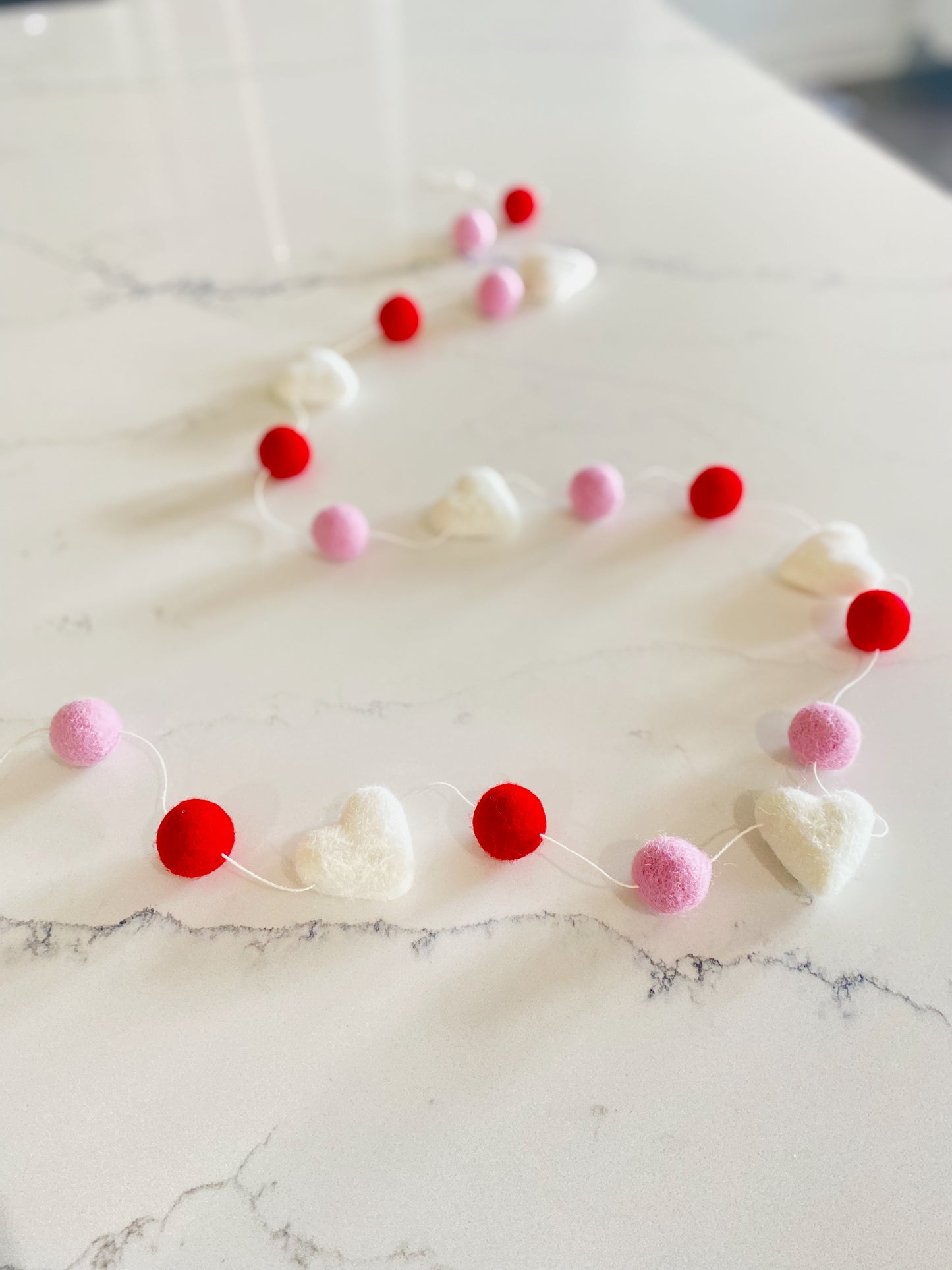 ROMANCE WOOL FELT BALL GARLAND