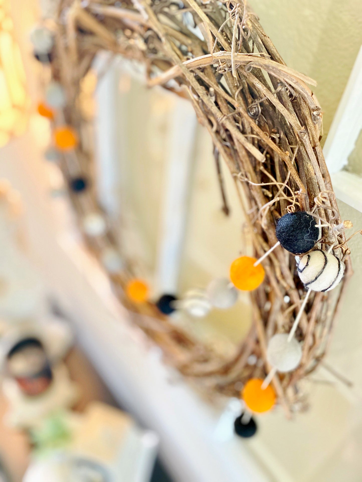 SPOOKY WOOL FELT BALL GARLAND