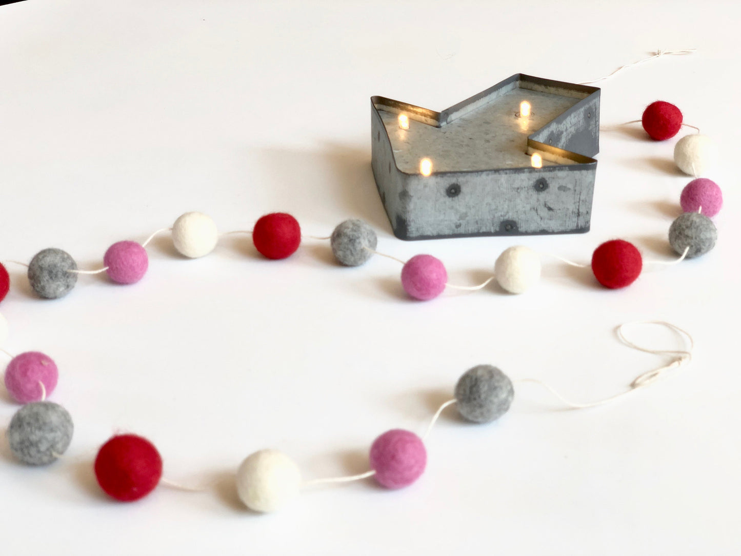 LOVELY WOOL FELT BALL GARLAND