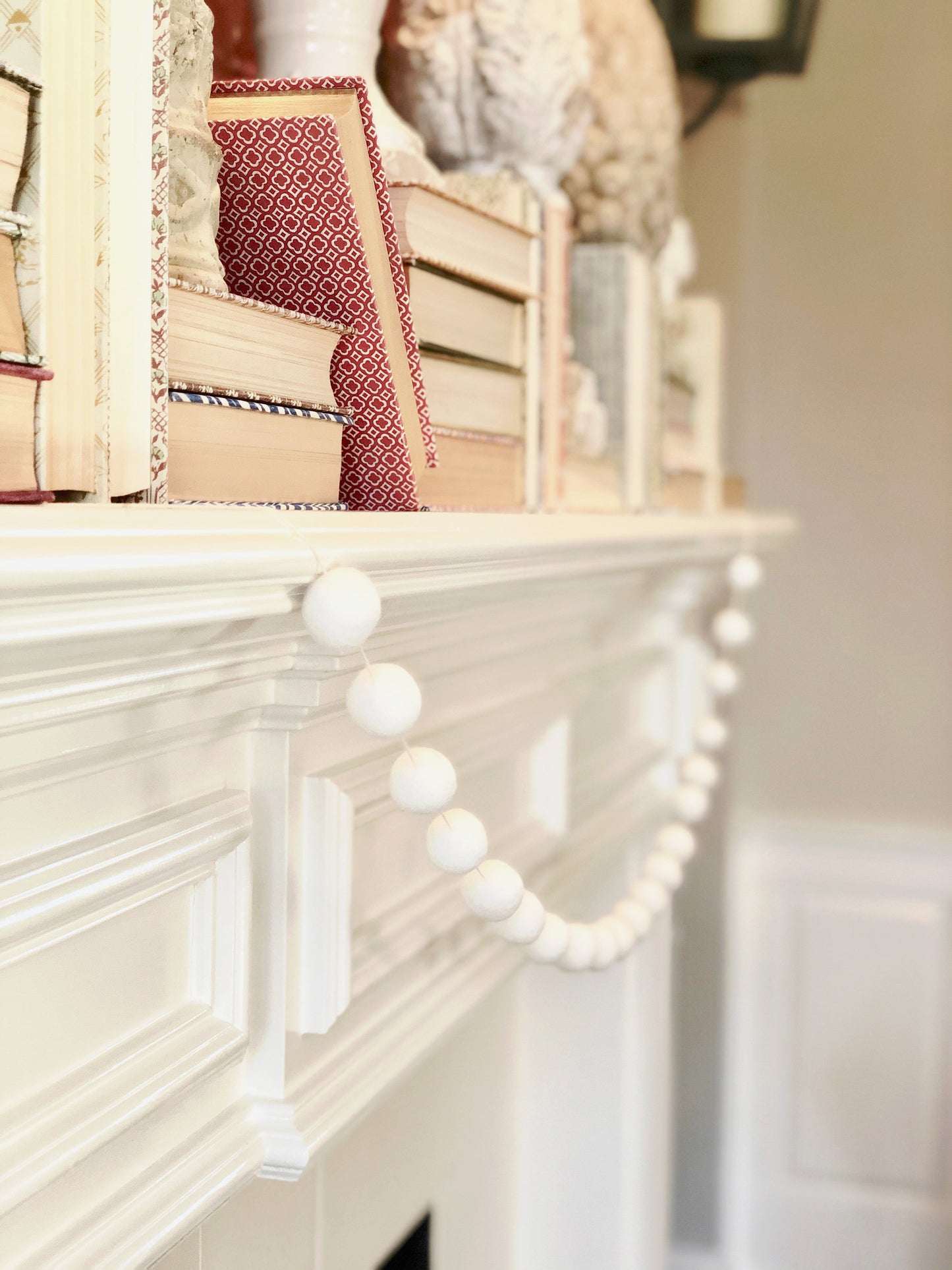 PURITY WOOL FELT BALL GARLAND