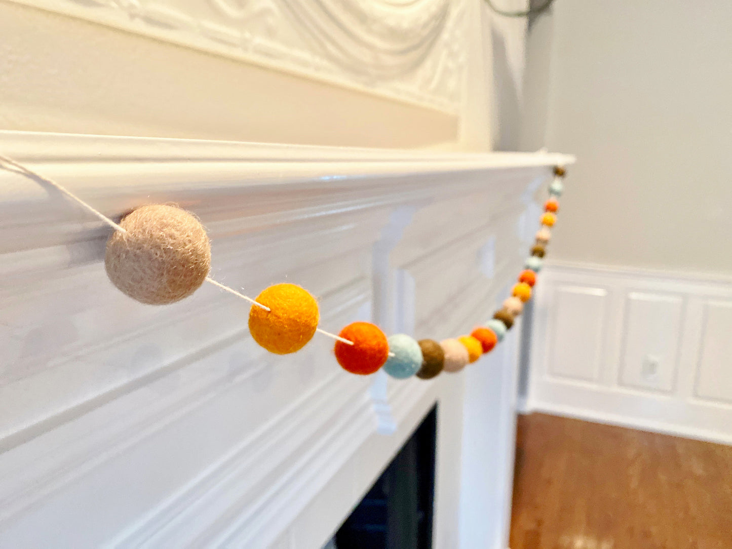 HARVEST WOOL FELT BALL GARLAND