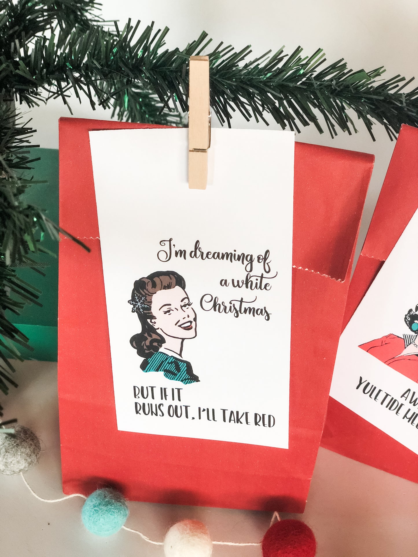 WITTY WOMEN HOLIDAY GIFT BAG SET