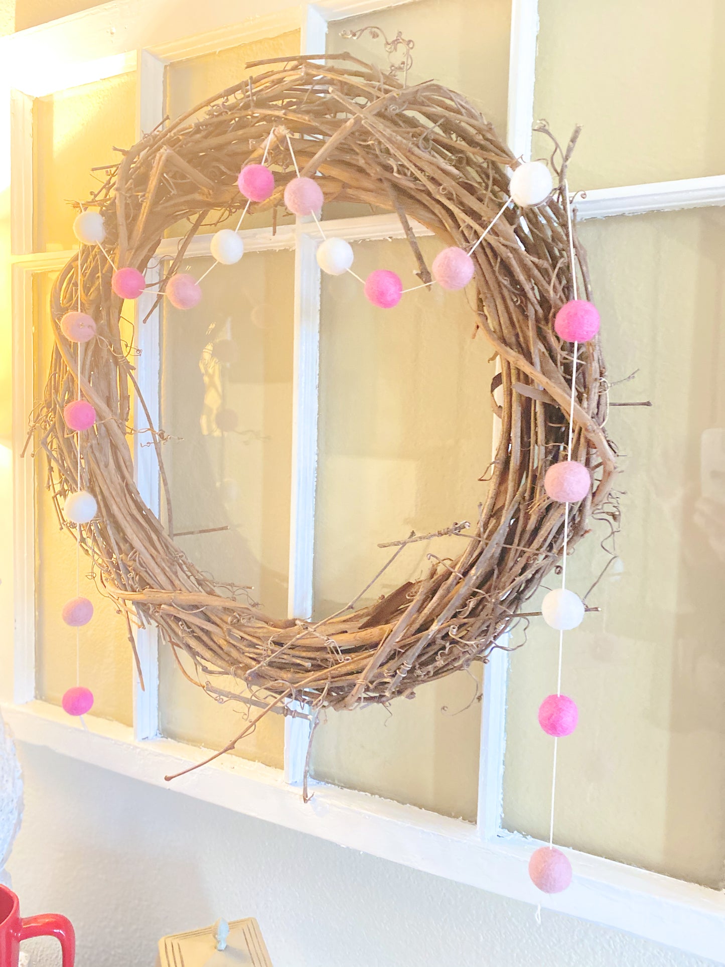 BLUSHING WOOL FELT BALL GARLAND