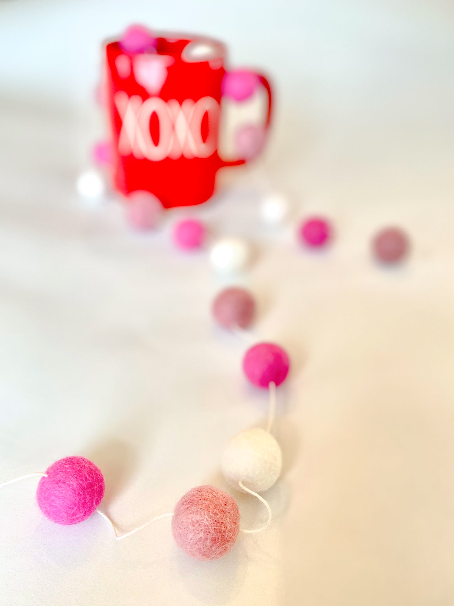 BLUSHING WOOL FELT BALL GARLAND