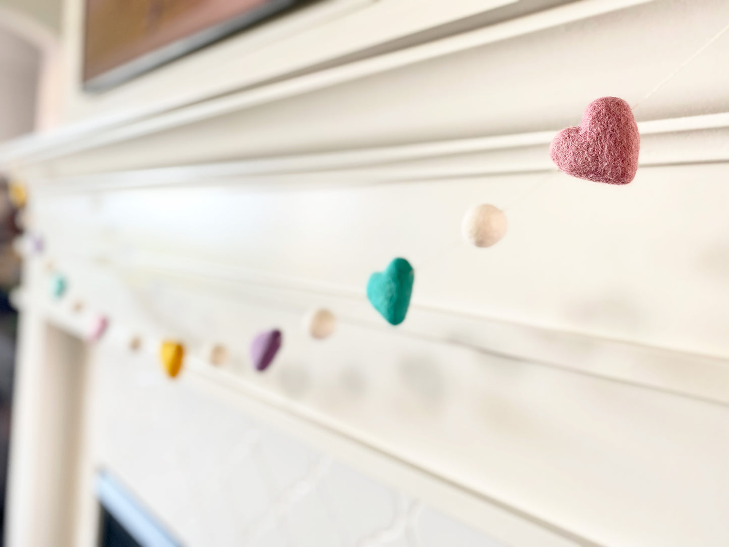 CONVERSATIONAL WOOL FELT BALL GARLAND
