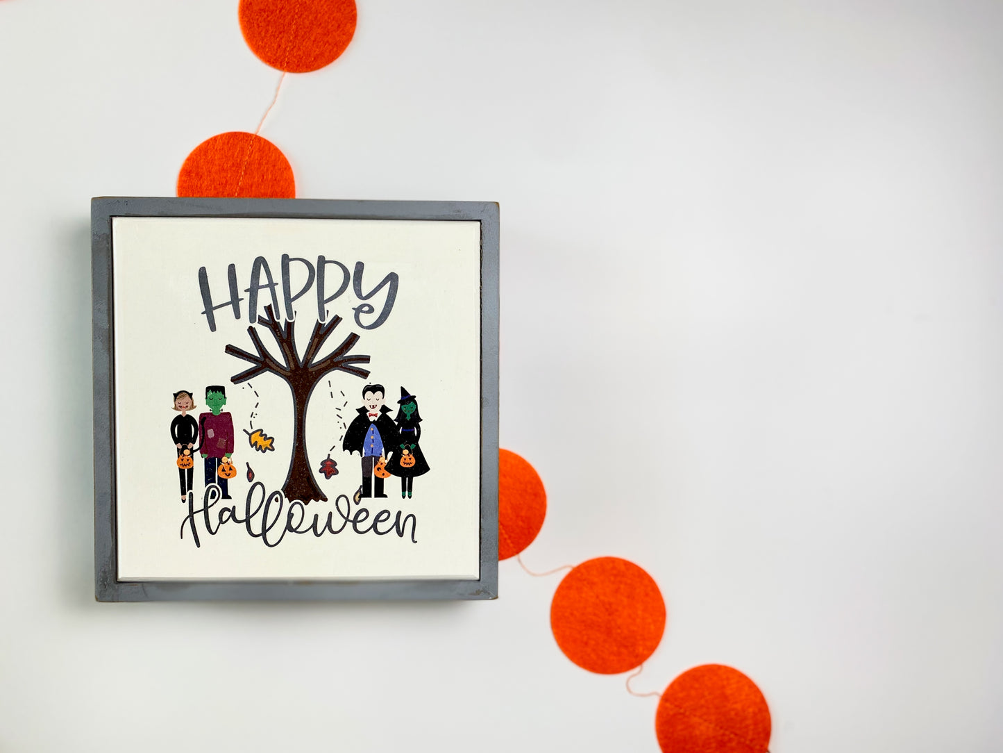 HALLOWEEN TRICK-OR-TREATERS BOX FRAME