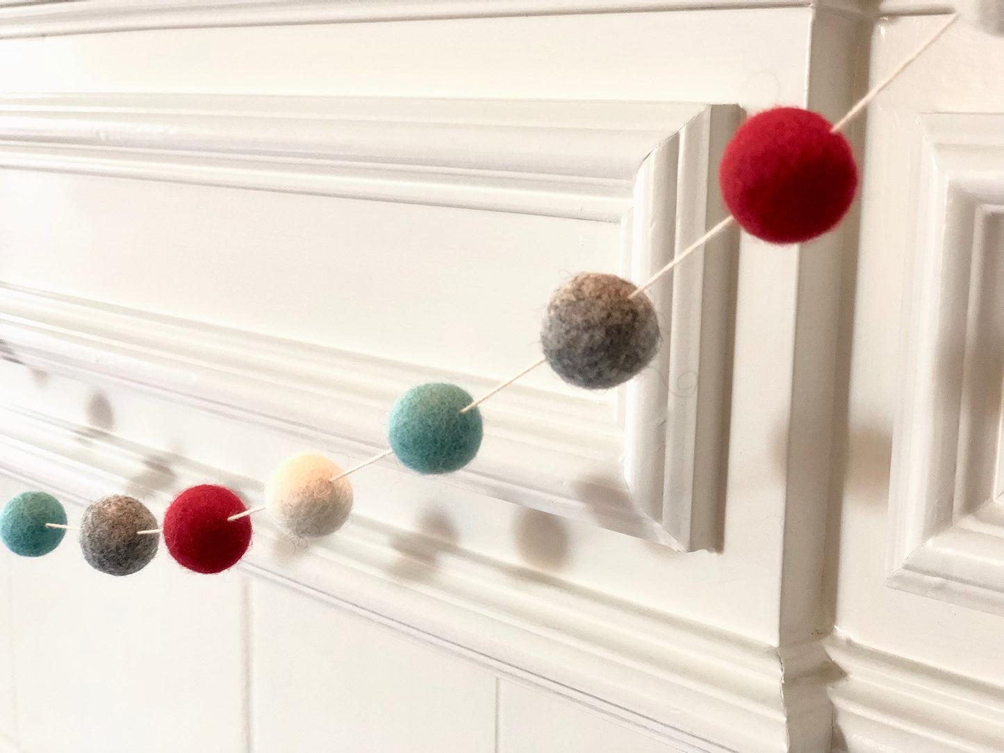 FESTIVE WOOL FELT BALL GARLAND