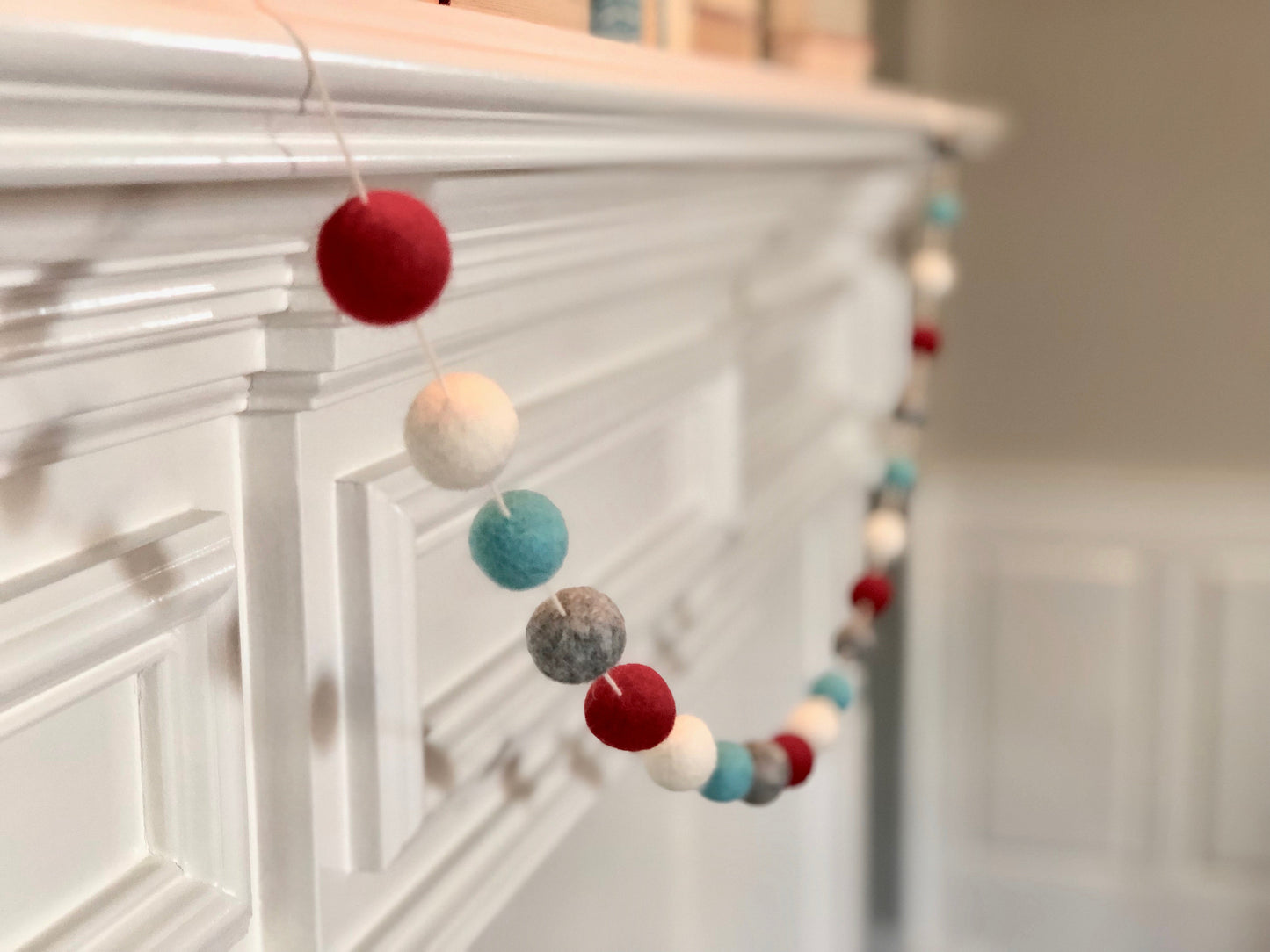 FESTIVE WOOL FELT BALL GARLAND